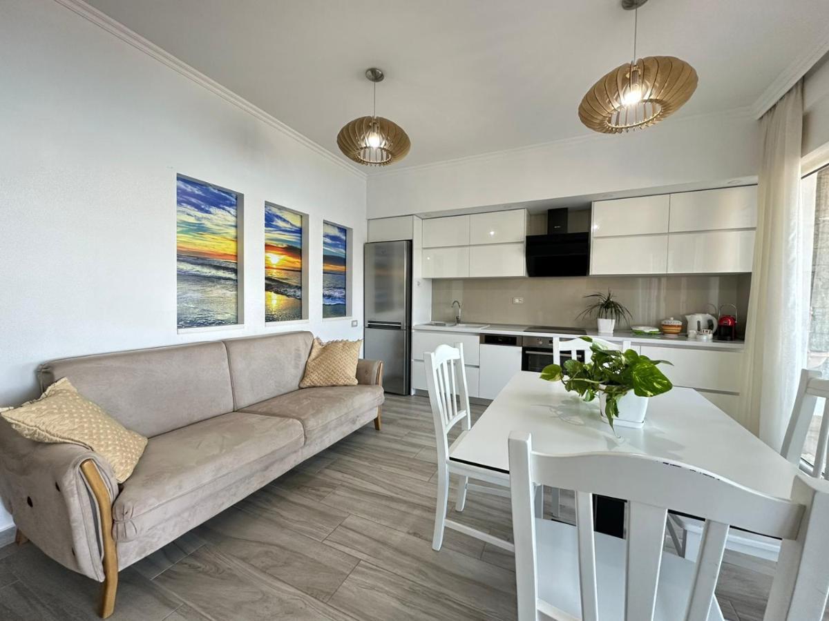 Home Aquamarine & Residence Vlorë Esterno foto